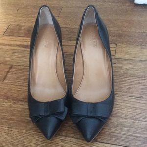 Women’s J Crew black heels with bow
